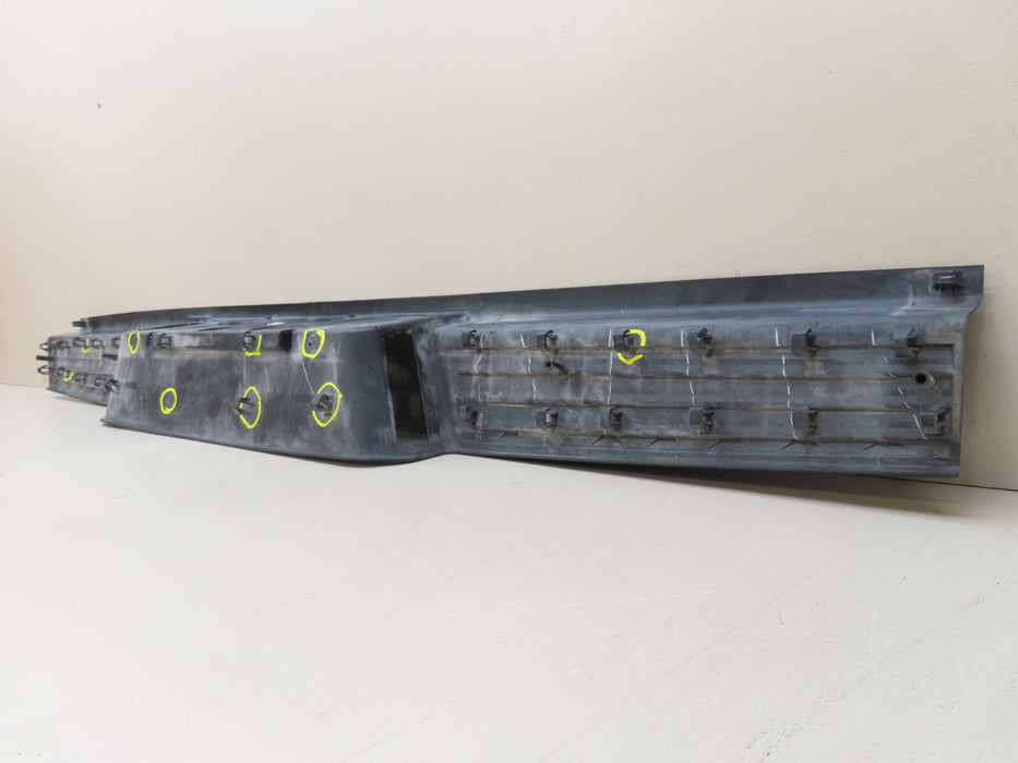 2019-2024 RAM 1500 REAR STEP PAD TRIM OEM 68299105