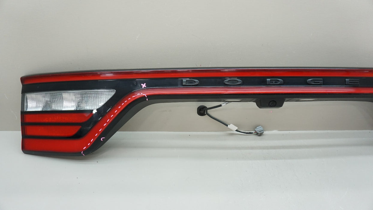2020-2022 DODGE DURANGO REAR CENTER LIFT GATE TAIL LIGHT LED OEM 68530336AA