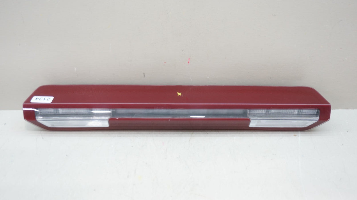 2019-2025 CHEVROLET SILVERADO 1500 2500 REAR TOP THIRD BRAKE LIGHT OEM 84419006