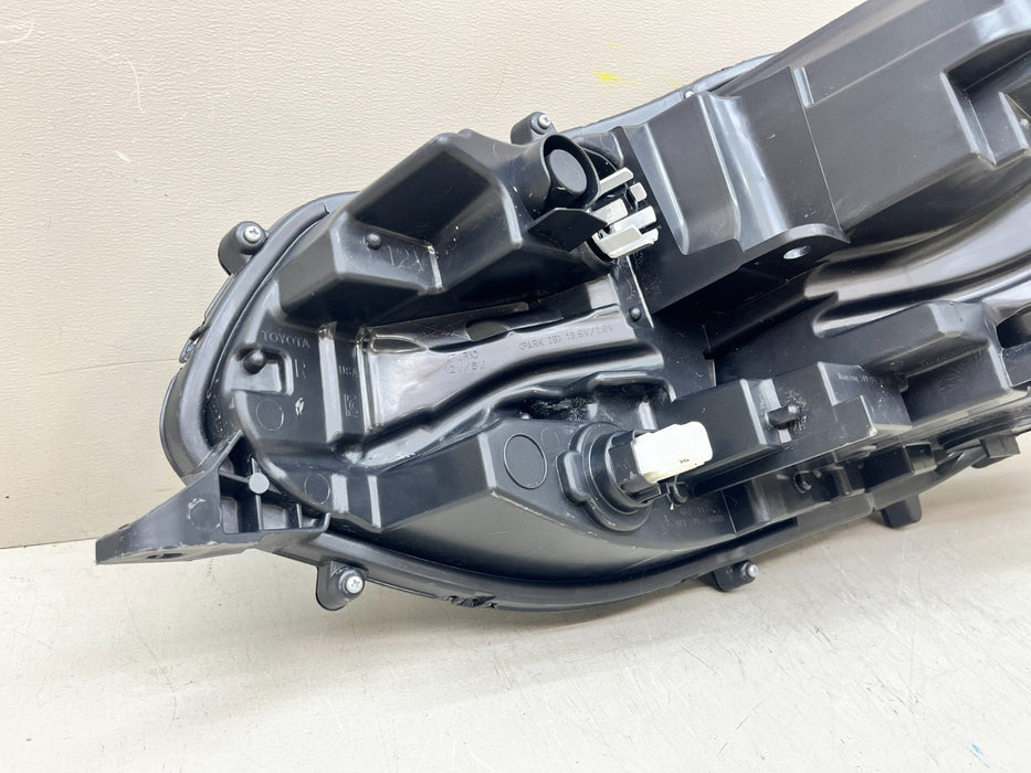 2021-2024 TOYOTA SIENNA XLE LE LED RIGHT HEADLIGHT HEADLAMP W/O DRL OEM