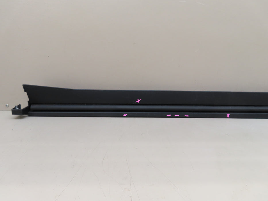 2020-2024 CADILLAC XT6 RIGHT PASSENGER SIDE ROCKER SKIRT PANEL OEM 84796618