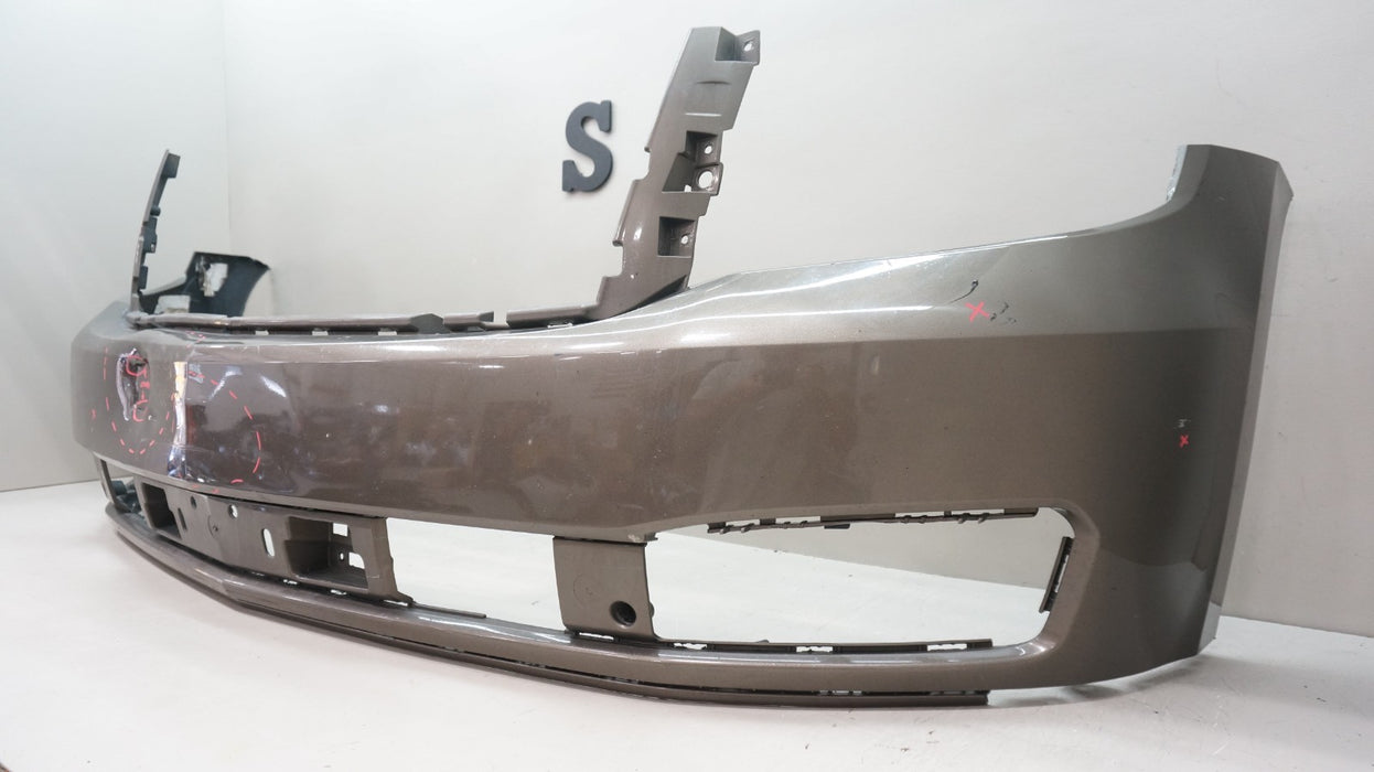 2015-2020 CHEVROLET TAHOE / SUBURBAN FRONT BUMPER COVER OEM 22936492
