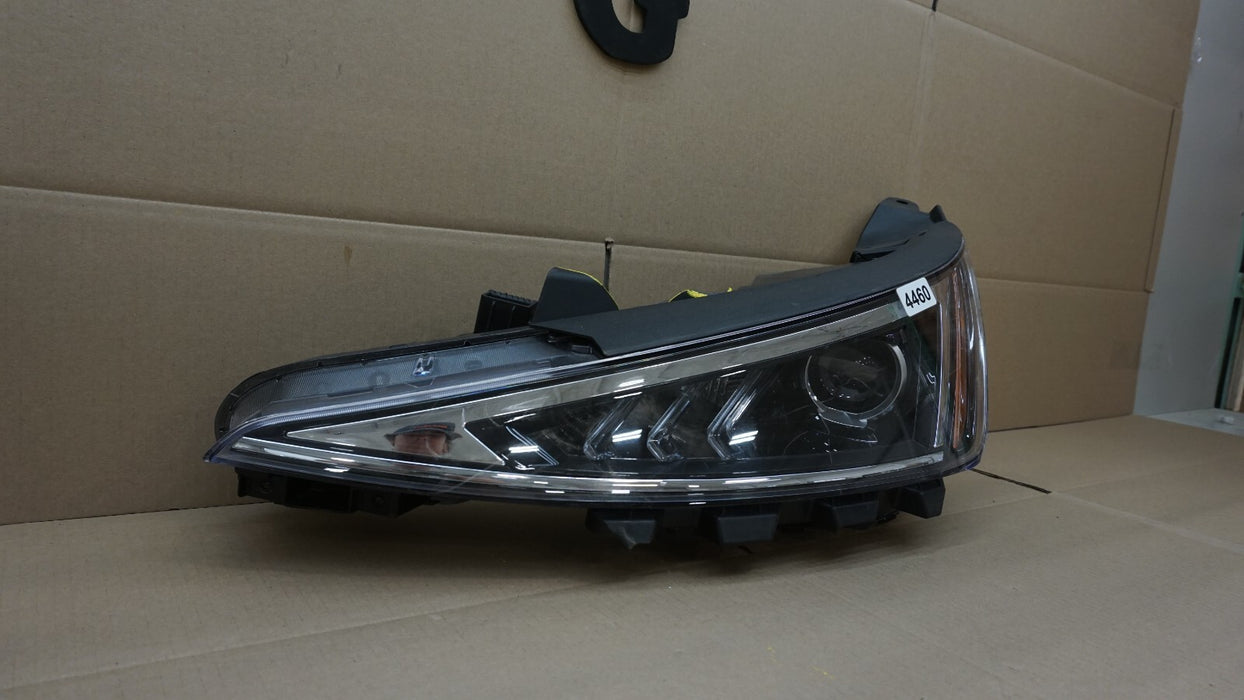 2019 2020 HYUNDAI ELANTRA FRONT LEFT DRIVERS SIDE HEADLIGHT HALOGEN OEM