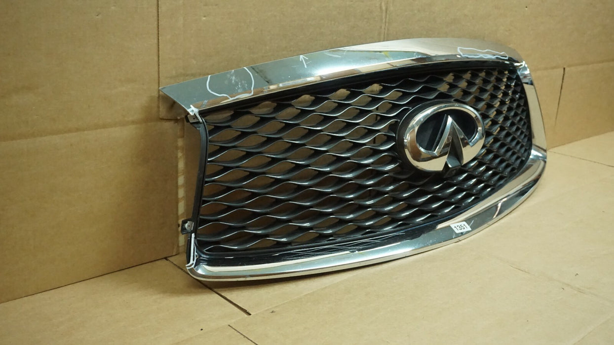 2016-2020 INFINITI QX60 FRONT CENTER RADIATOR GRILL GRILLE W/ CAMERA OEM