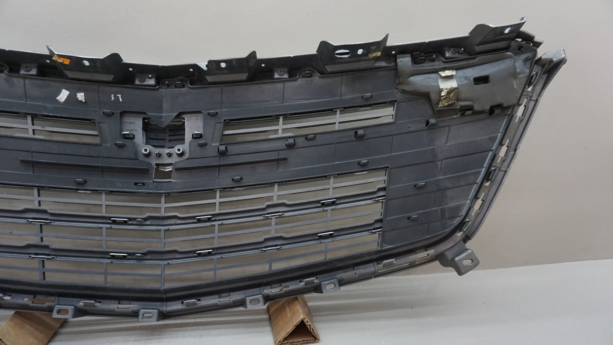 2017-2019 CADILLAC XT5 FRONT UPPER MAIN GRILLE 23383607 OEM 17 18 19