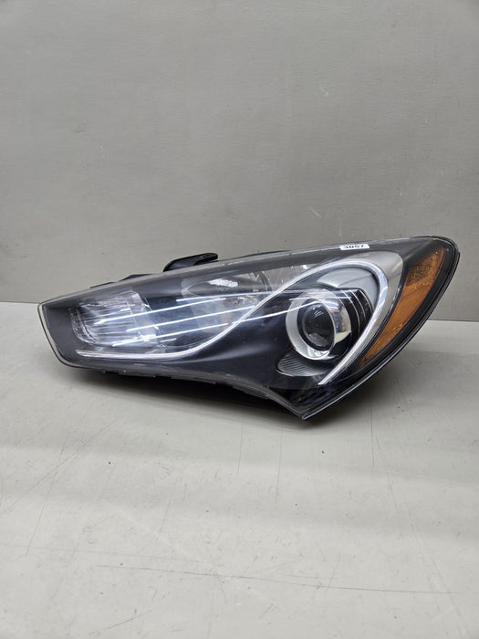 2013-2016 Hyundai Genesis Coupe BK2 Front LH Driver Side Xenon Headlight OEM