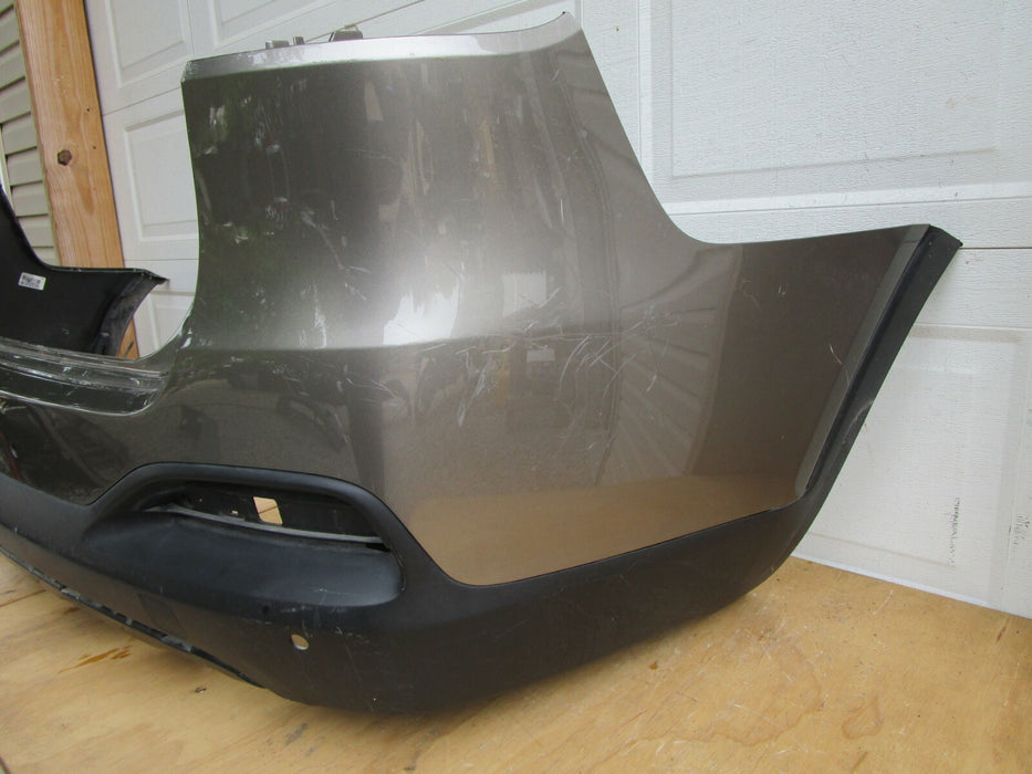 16 17 KIA SORENTO REAR BUMPER COVER OEM