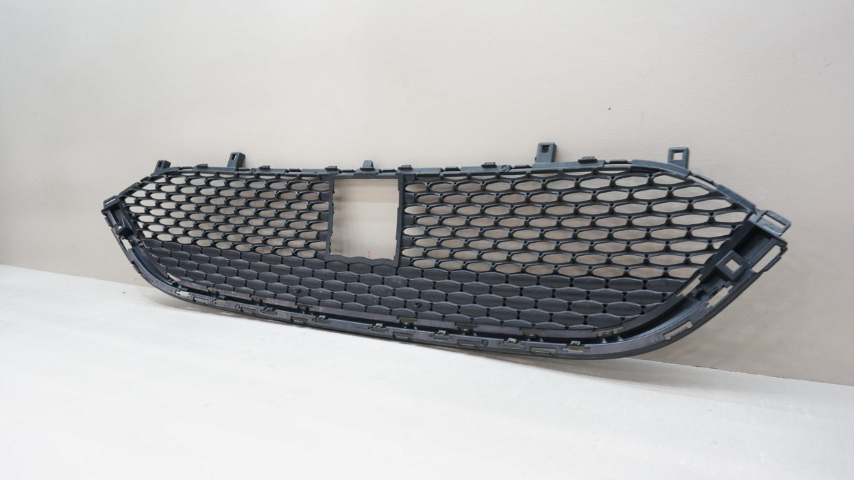 2017-2020 CHRYSLER PACIFICA VOYAGER FRONT LOWER BUMPER GRILLE OEM 68259199AA