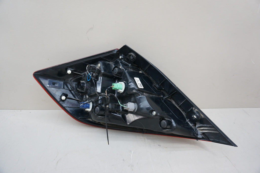 2016-2021 HONDA CIVIC REAR RIGHT PASSENGER SIDE TAIL LIGHT OEM 16 17 18 19 20 21