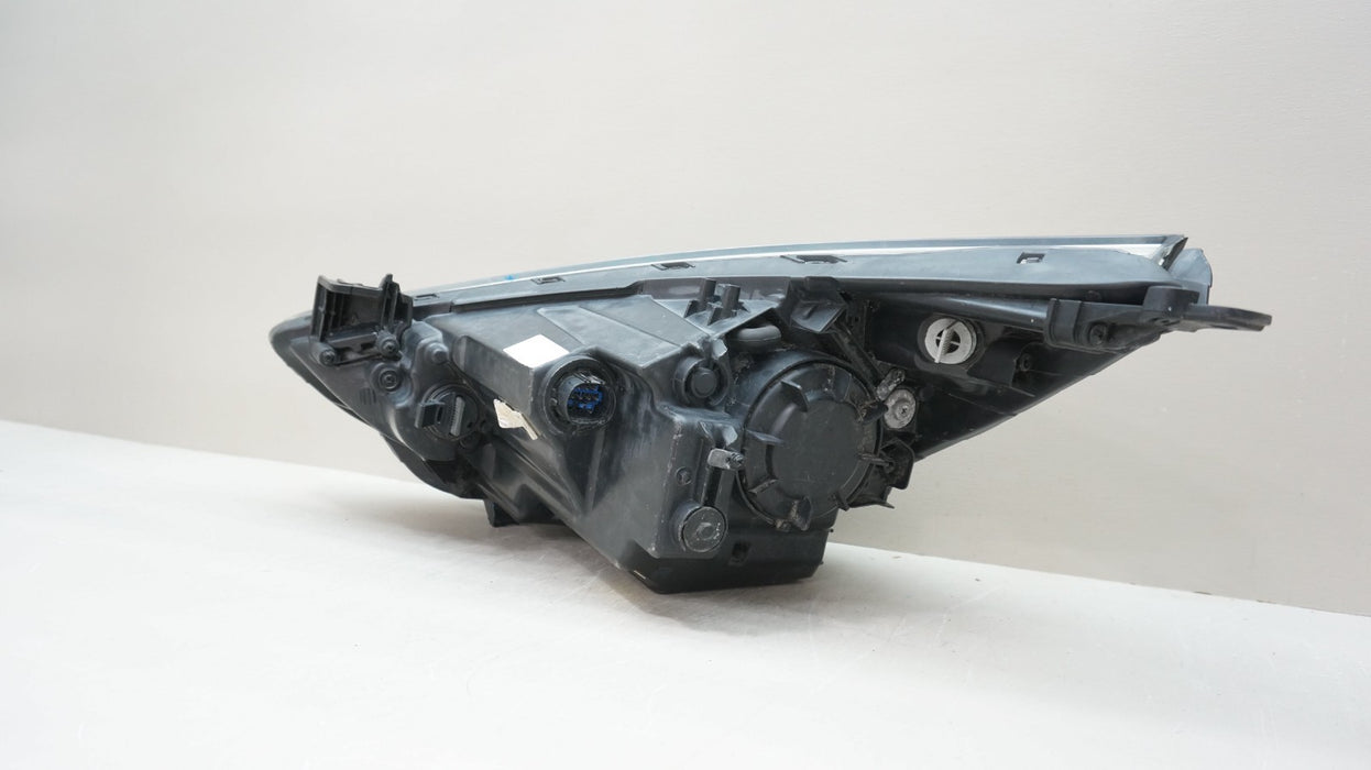 2015-2017 HYUNDAI ACCENT FRONT RIGHT PASSENGER SIDE HALOGEN HEADLIGHT OEM