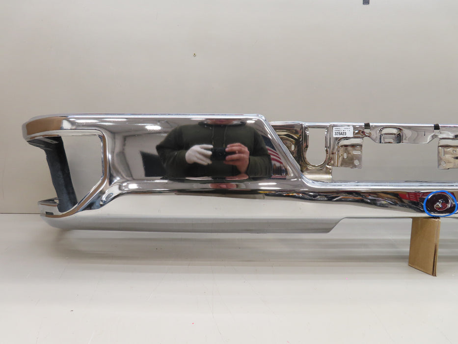 2019-2024 CHEVROLET/GMC SILVERADO/SIERRA 1500 REAR METAL BUMPER OEM