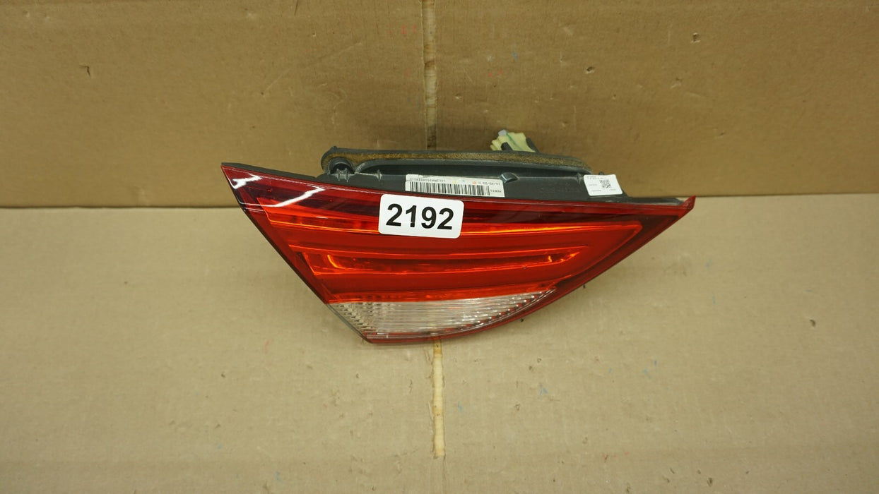 2015-2017 CHRYSLER 200 TRUNK INNER GATE LEFT DRIVER SIDE TAIL LIGHT LAMP OEM