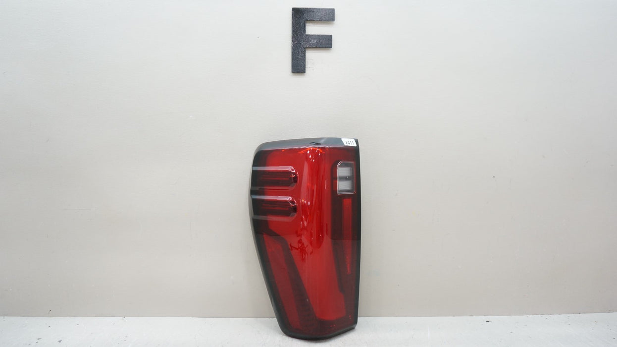 2024-2026 GMC SIERRA 2500HD 3500HD REAR LEFT DRIVERS SIDE TAIL LIGHT OEM