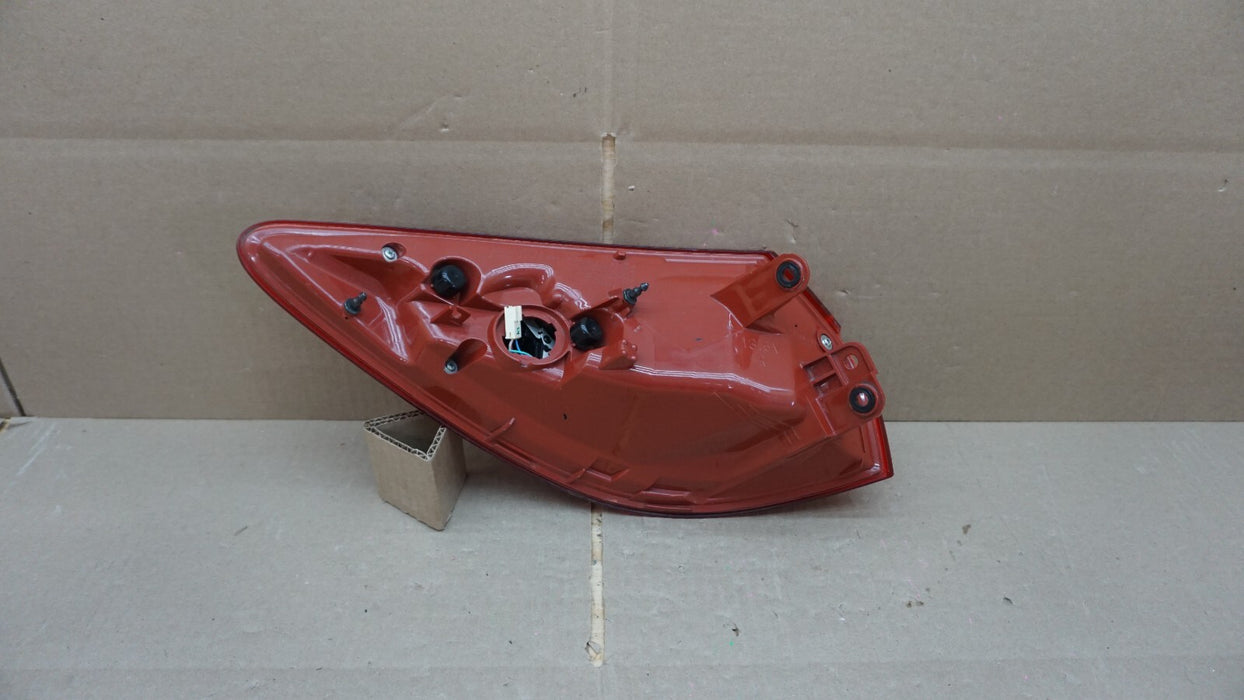 2008-2012 INFINITI QX50 EX35 EX37 REAR RIGHT PASSENGER SIDE TAILIGHT OEM