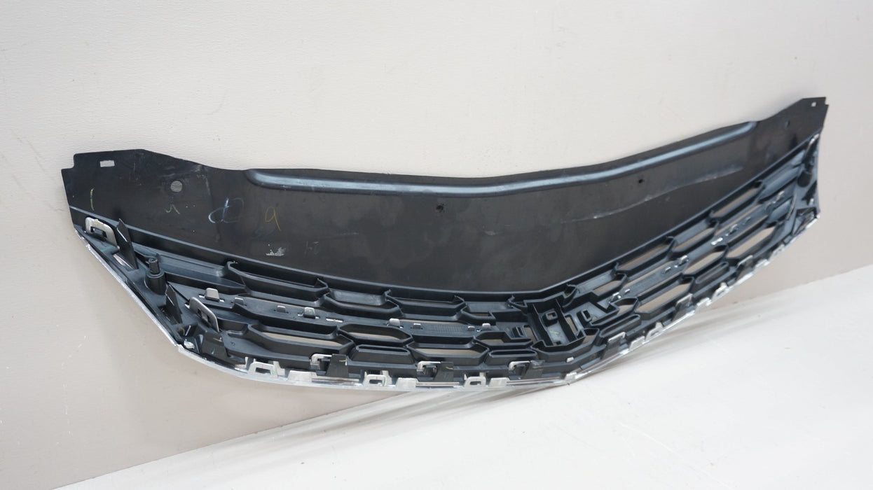 2016-2018 CHEVROLET CRUZE FRONT UPPER BUMPER GRILLE OEM
