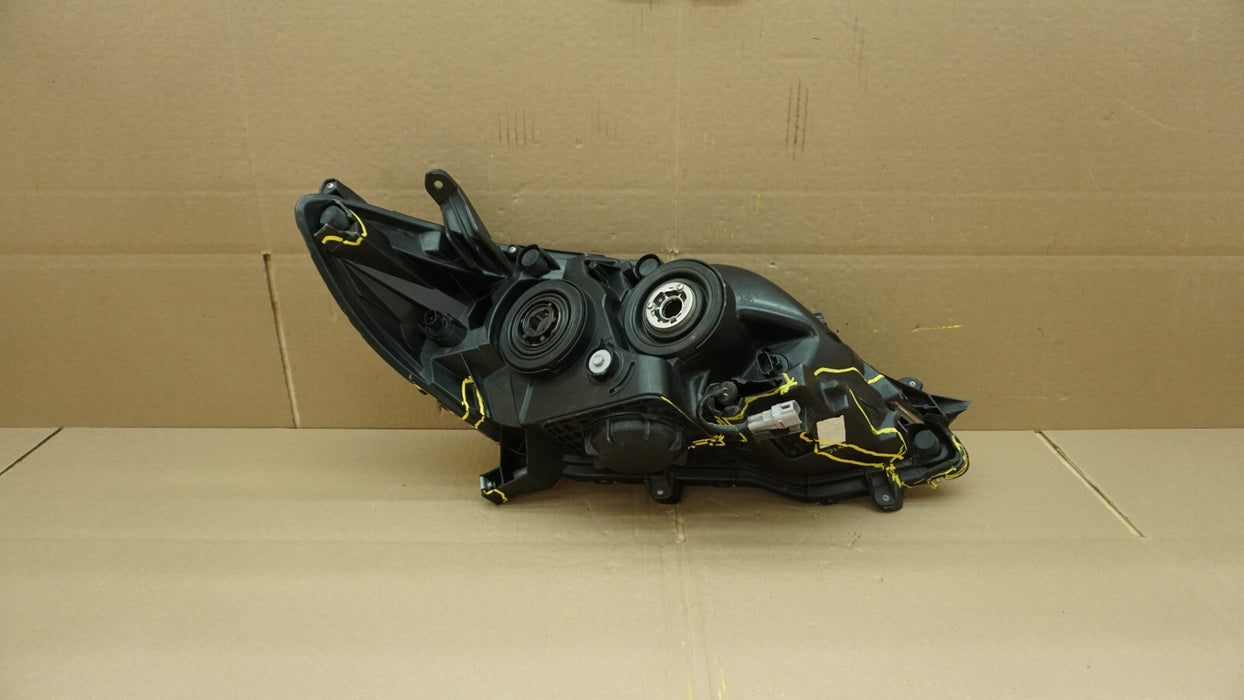 2015-2018 TOYOTA SIENNA FRONT LEFT DRIVER SIDE HEADLIGHT HEADLAMP HALOGEN OEM