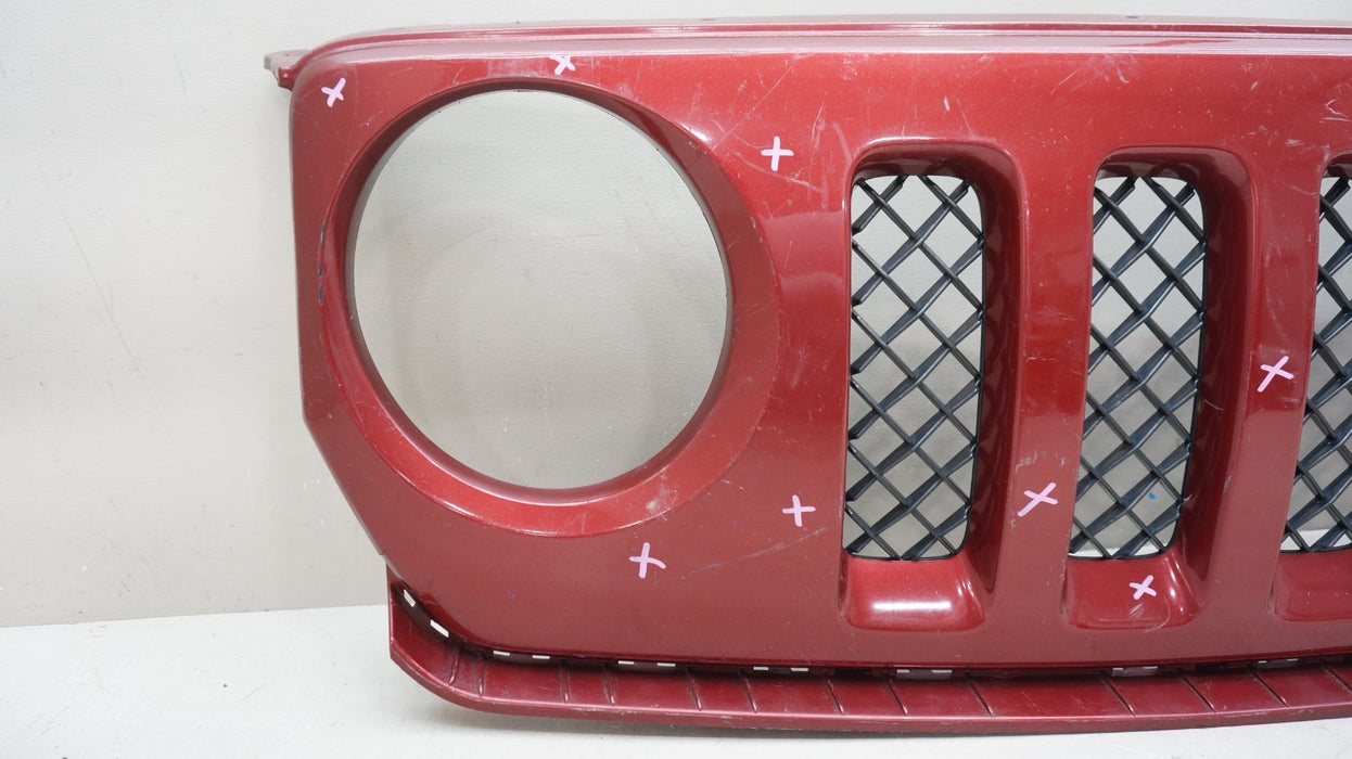 2011-2017 JEEP PATRIOT FRONT RADIATOR GRILLE GRILL 741350BS2AA OEM