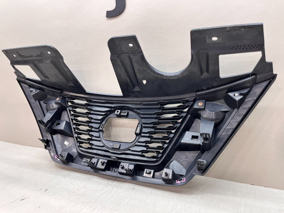 2017-2020 NISSAN ROGUE SPORT FRONT GRILLE GRILL 62310-5HR5A OEM