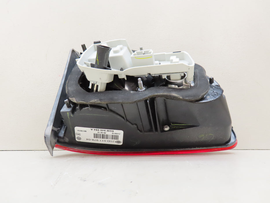 2015-2017 VOLKSWAGEN GOLF GTI REAR RIGHT PASSENGER SIDE INNER TAIL LIGHT OEM
