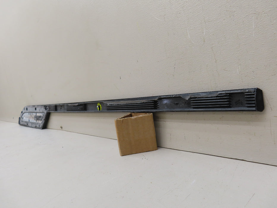 2022-2023 TOYOTA TUNDRA PLATINUM FRONT RIGHT PASSENGER SIDE DOOR MOLDING OEM
