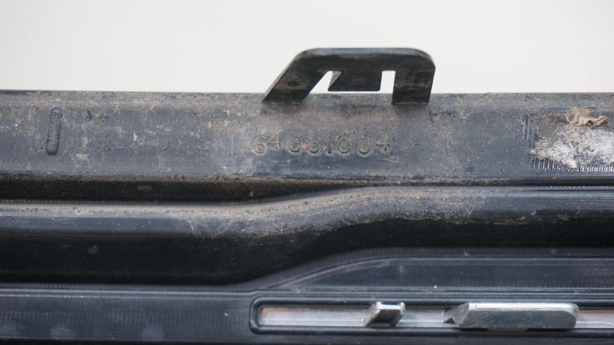 2016-2018 CHEVROLET MALIBU FRONT UPPER BUMPER GRILLE TRIM OEM 84061034