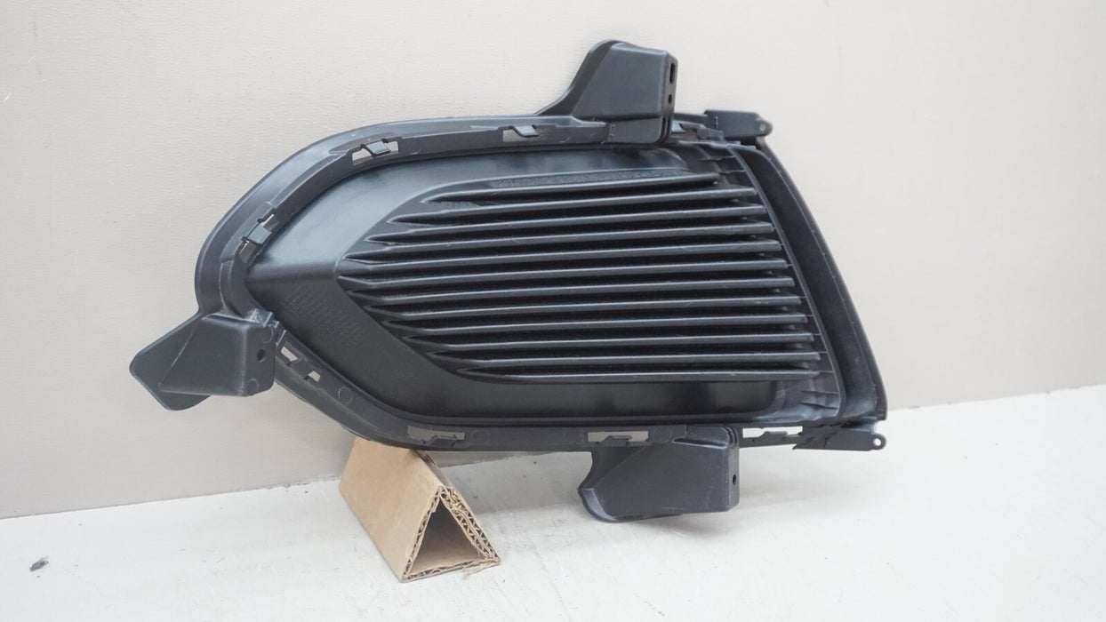 2018-2022 HYUNDAI ASCENT RIGHT PASSENGER SIDE FOG TRIM 86524-J0000 OEM