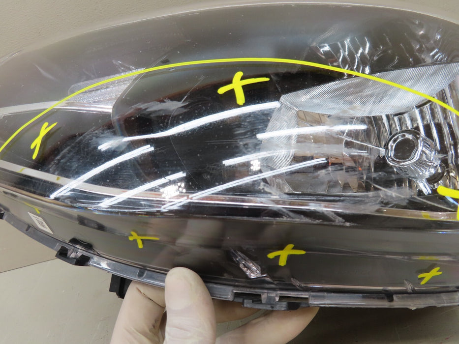 2014-2019 KIA SOUL FRONT LEFT DRIVER SIDE HEADLIGHT LAMP HALOGEN OEM 92101-B2