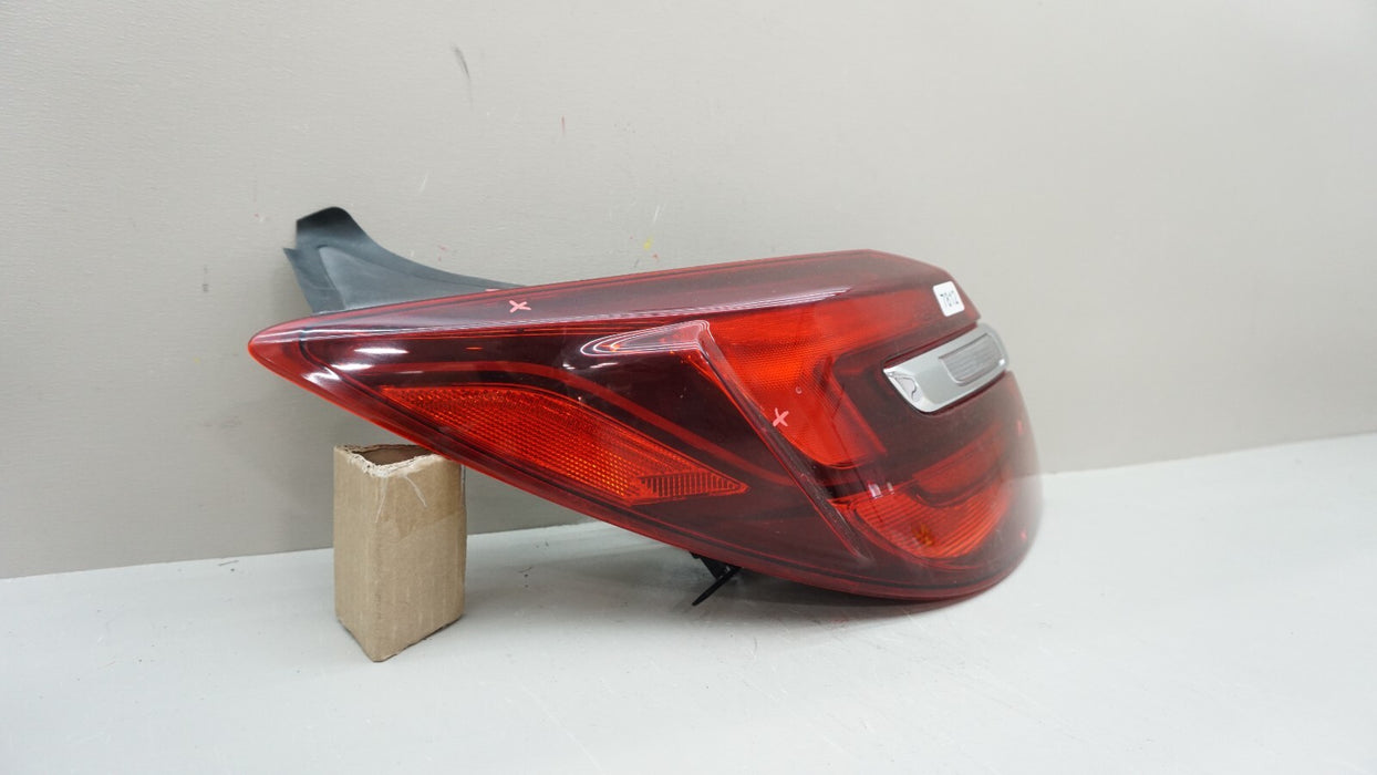 2014-2017 BUICK REGAL REAR LH LEFT DRIVER SIDE TAIL LIGHT OEM