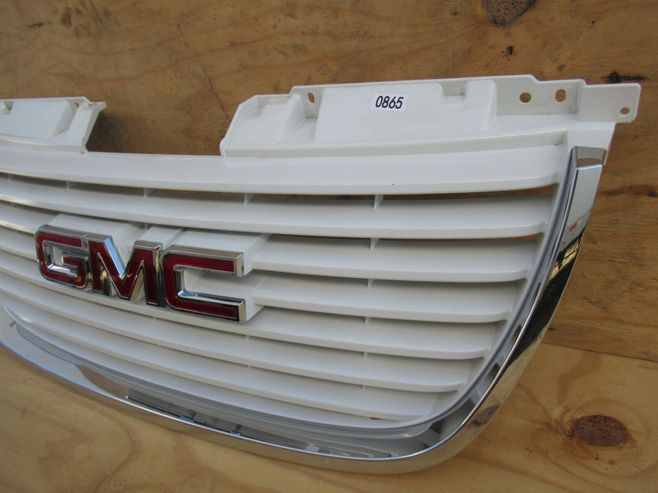 07 08 09 10 11 12 13 14 GMC Yukon FRONT GRILLE GRILL OEM
