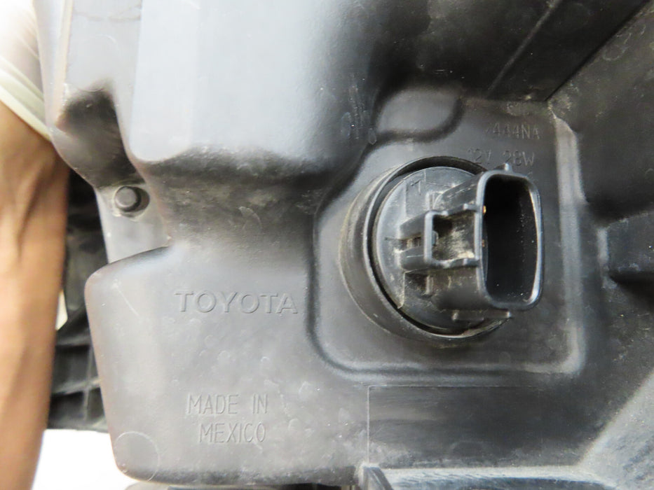 2018-2021 TOYOTA TUNDRA FRONT RIGHT PASSENGER HEADLIGHT FULL LED OEM