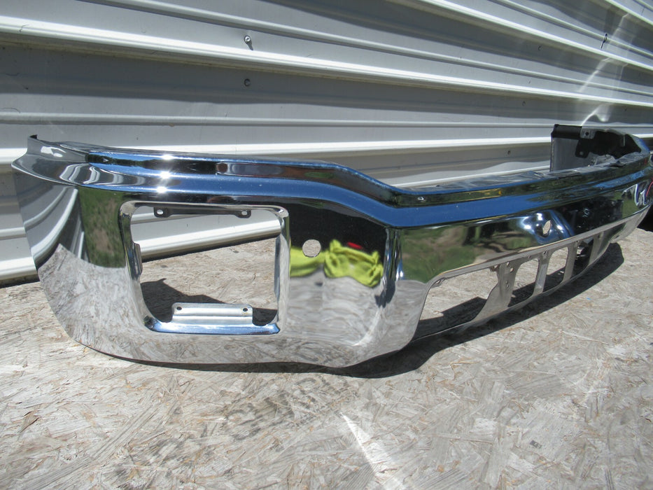2019-2020 GMC SIERRA 1500 FRONT BUMPER COVER CHROME FACTORY 19 20 OEM