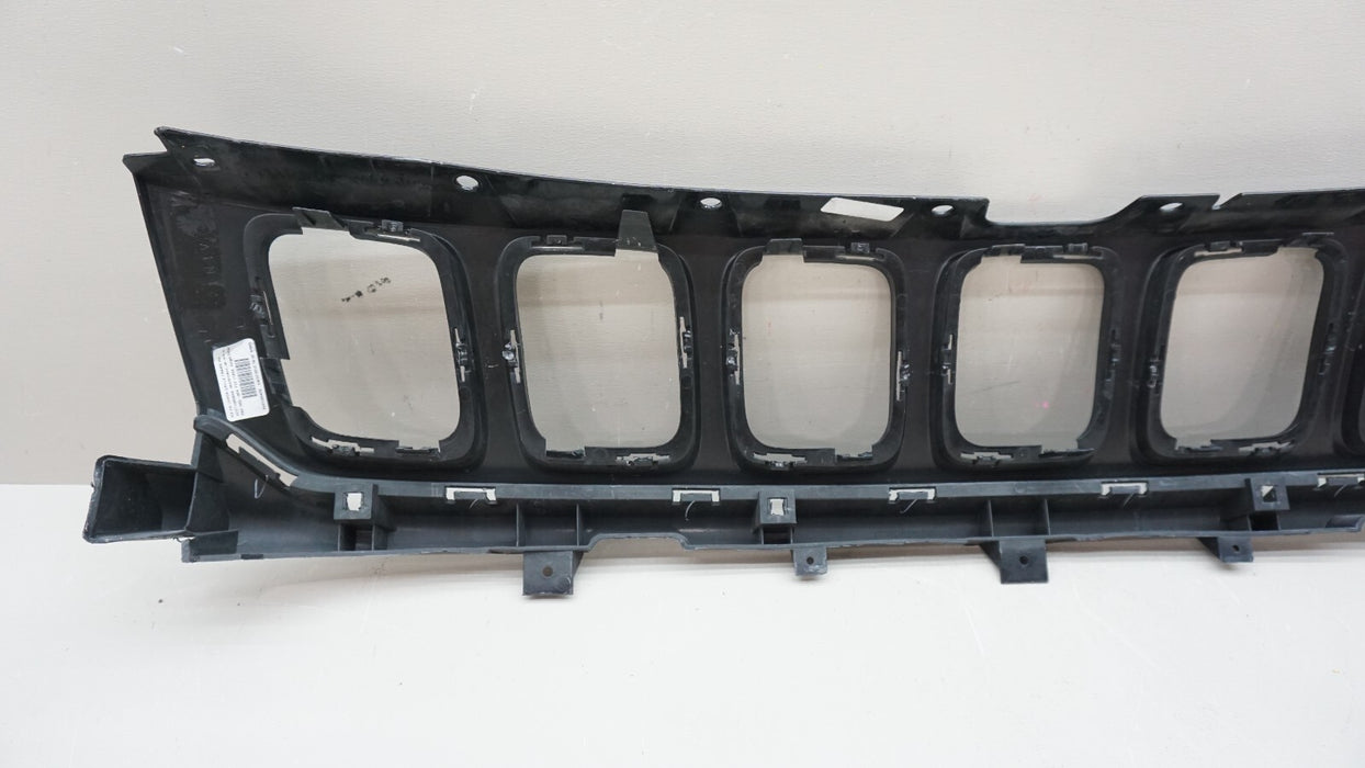 2017-2021 JEEP COMPASS FRONT MAIN GRILLE OEM 5UP86TRMAB 17 18 19 20 21