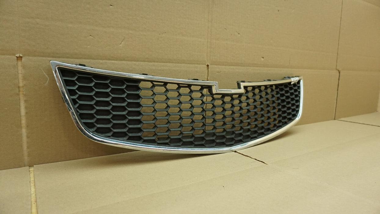 2011-2014 CHEVROLET CRUZE FRONT LOWER GRILL GRILLE CHROME SHELL BLACK GM1200624