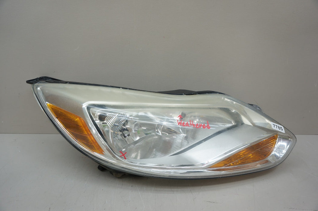 2012-2014 FORD FOCUS FRONT RIGHT PASSENGER SIDE HEADLIGHT HALOGEN OEM