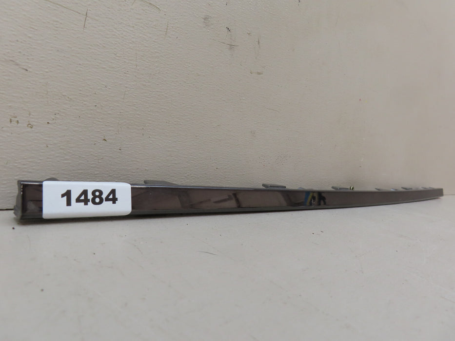 2021-2023 HYUNDAI ELANTRA FRONT CENTER LOWER BUMPER TRIM MOLDING OEM