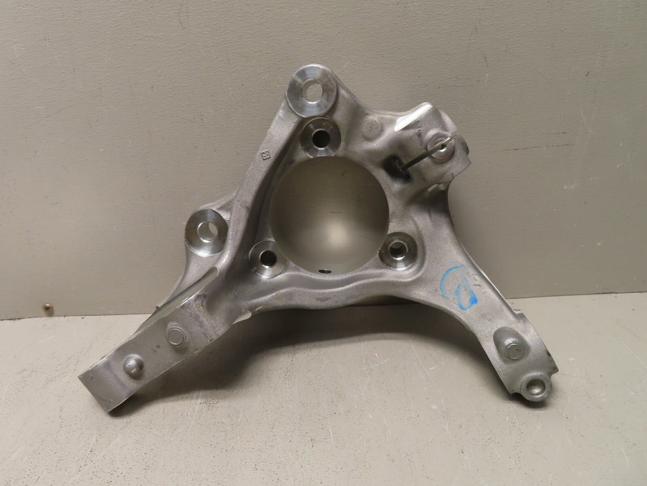 2013-2016 CHEVY MALIBU FRONT LEFT SIDE STEERING KNUCKLE P# 13243519 OEM