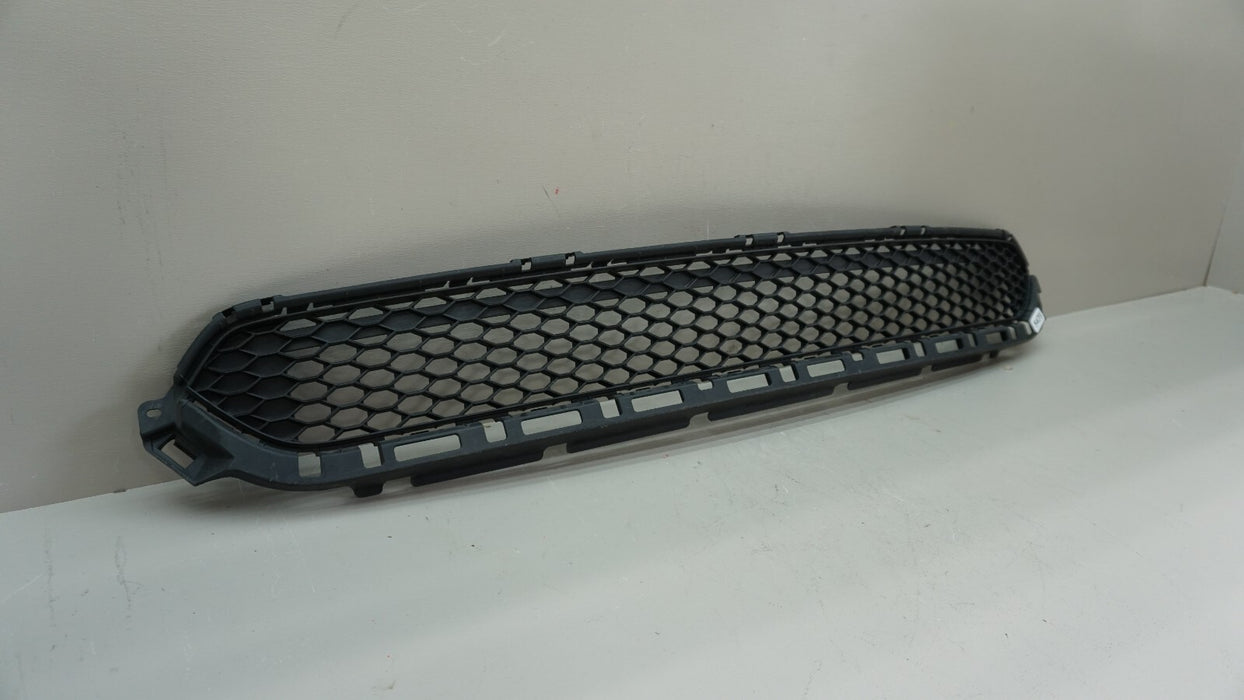 2016-2018 HONDA PILOT FRONT BUMPER LOWER GRILL GRILLE OEM 71113-TG7 16 17 18