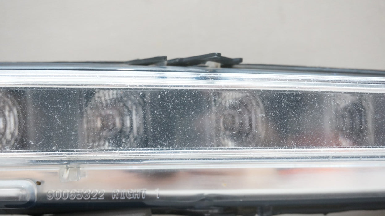 2017-2020 LINCOLN MKZ FRONT RIGHT PASSENGER SIDE FOG LIGHT OEM HP53-13D272