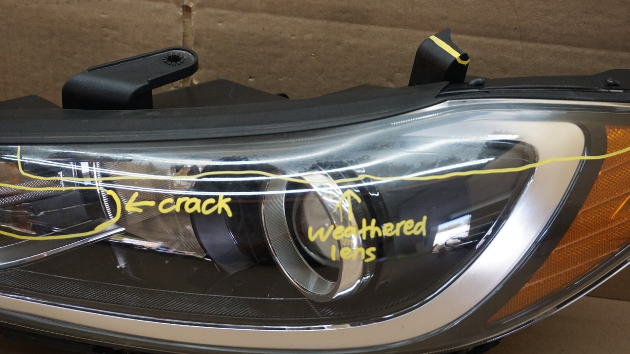 2017-2018 HYUNDAI ELANTRA FRONT LEFT DRIVER SIDE HEADLIGHT HALOGEN HEADLAMP OEM