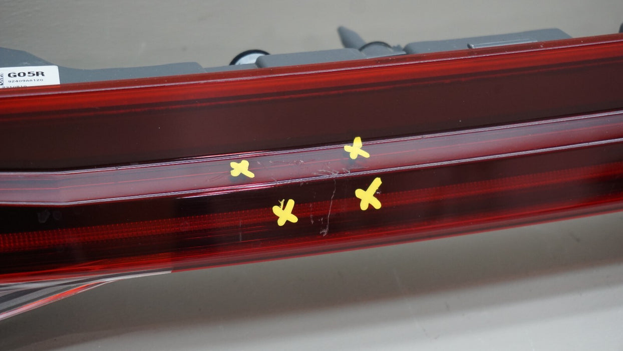 2021-2023 HYUNDAI ELANTRA REAR CENTER TRUNK TAIL LIGHT OEM 92409-AB000