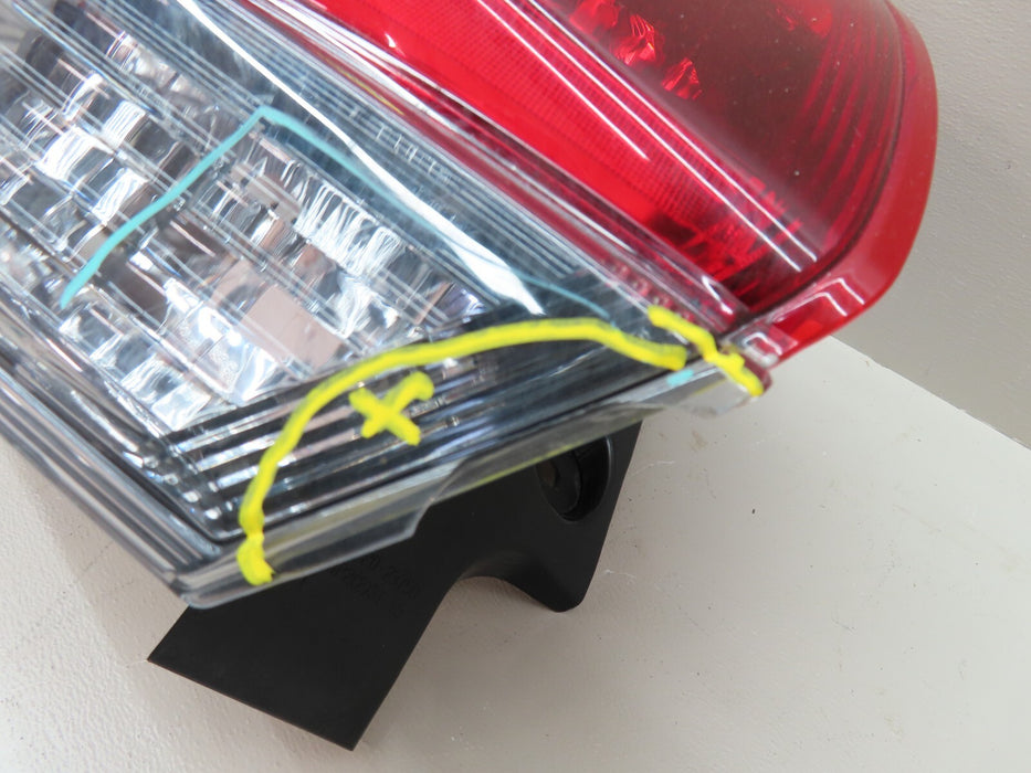 2018-2019 NISSAN ROGUE REAR LEFT DRIVER SIDE OUTER TAIL LIGHT STOP LAMP OEM