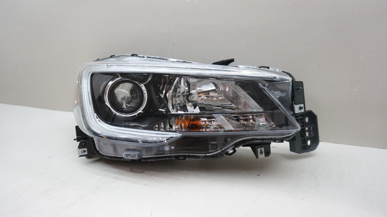 2018-2019 SUBARU OUTBACK FRONT RIGHT RH HALOGEN HEADLIGHT LAMP 84001AL10A OEM