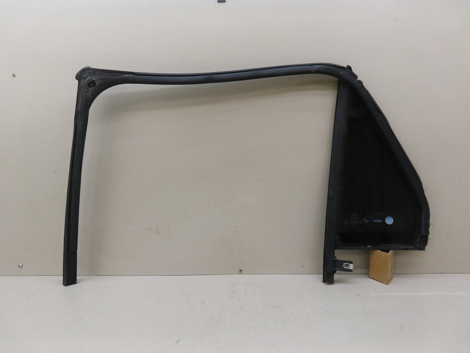 2011-2019 FORD EXPLORER REAR RIGHT PASSENGER QUARTER GLASS W/RUBBER SEAL OEM