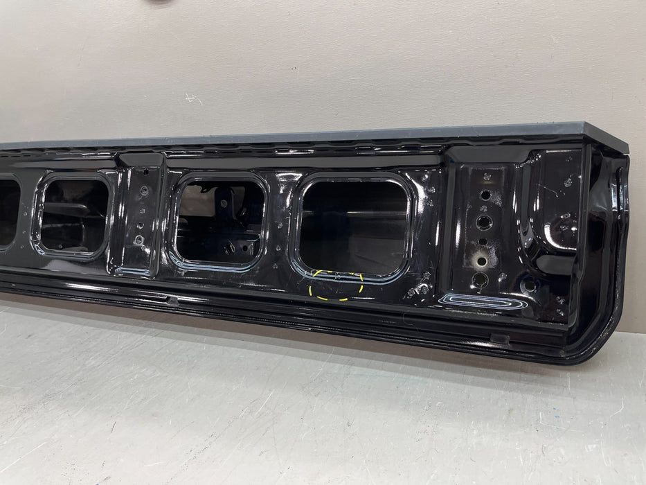 2019-2026 CHEVROLET SILVERADO 1500 UPPER TAILGATE 069 0604 3 B09 OEM