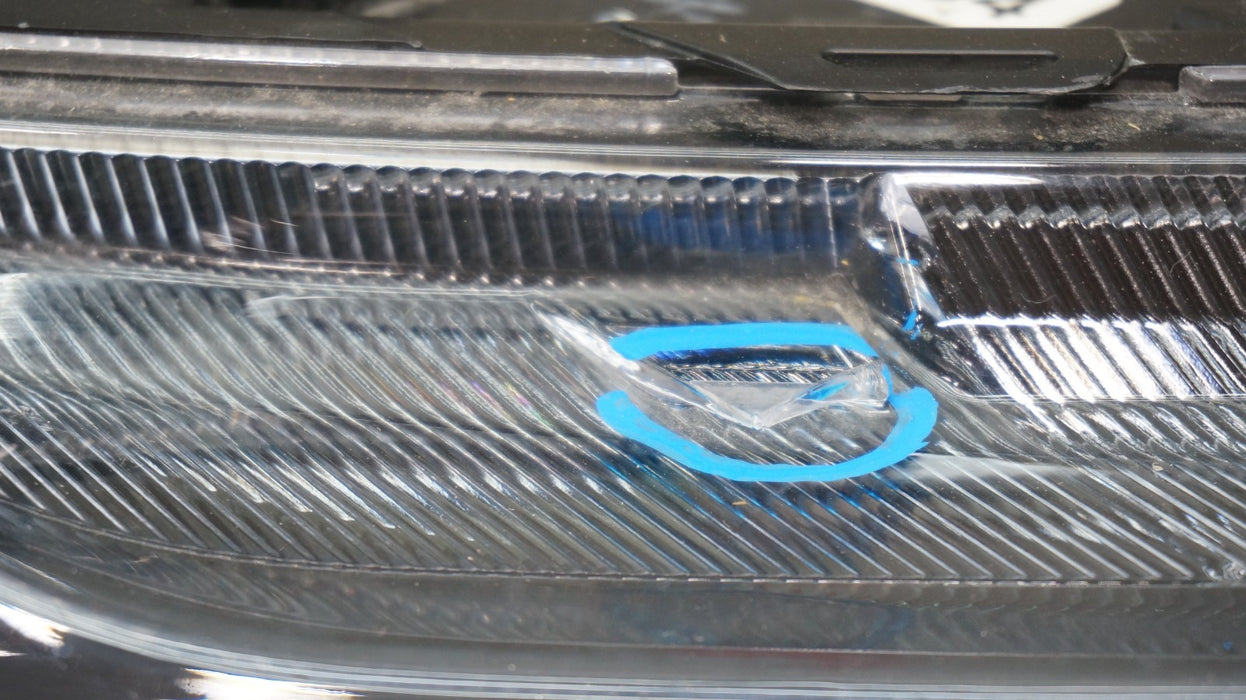 2017-2020 CHRYSLER PACIFICA FRONT RIGHT PASSENGER SIDE HALOGEN W/LED HEADLIGHT