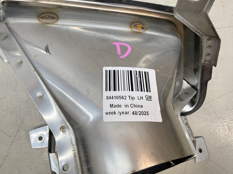 2020-2024 CADILLAC XT5 LH EXHAUST MUFFLER TIP 84410562 OEM