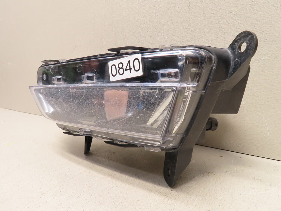 2015-2018 PORSCHE MACAN TURBO FOG LIGHT LEFT DRIVER SIDE OEM LED 89209331