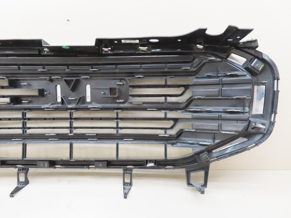 2018-2020 GMC TERRAIN FRONT RADIATOR GRILL GRILLE OEM