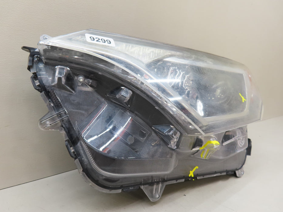 2016-2018 TOYOTA RAV4 FRONT LEFT DRIVER SIDE HEADLIGHT OEM 9299