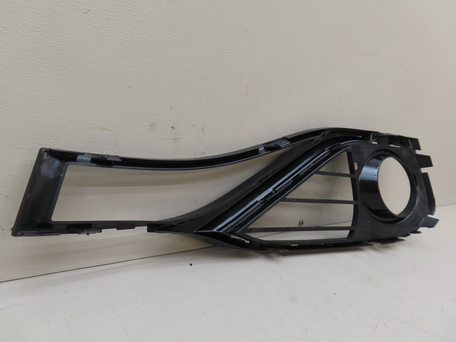 2014-2015 BMW 4 SERIES FRONT RIGH BUMPER FOG LIGHT BEZEL OEM 51117294830